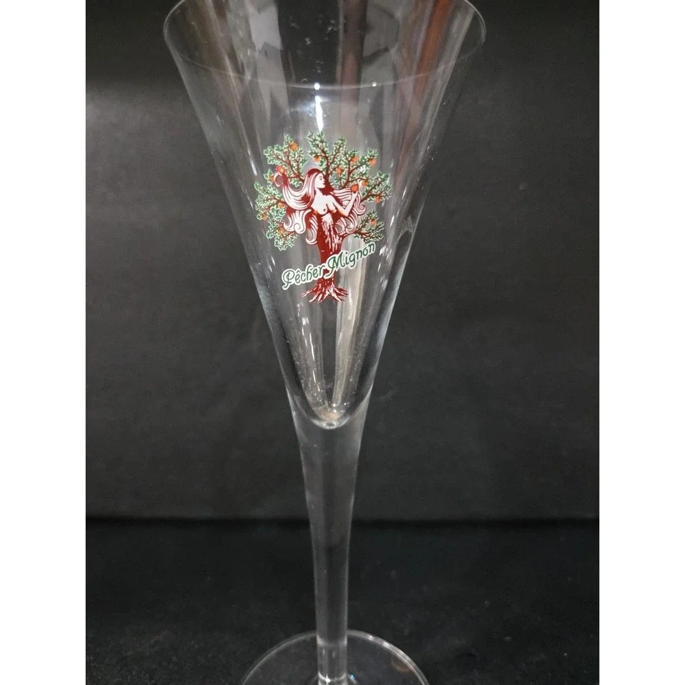 Pêcher Mignon‎ Fluted Cocktail Glass, Vintage Mid-Century Stemware, Barware